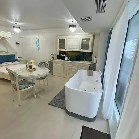 דירה Luxury By White Titanicbreeze